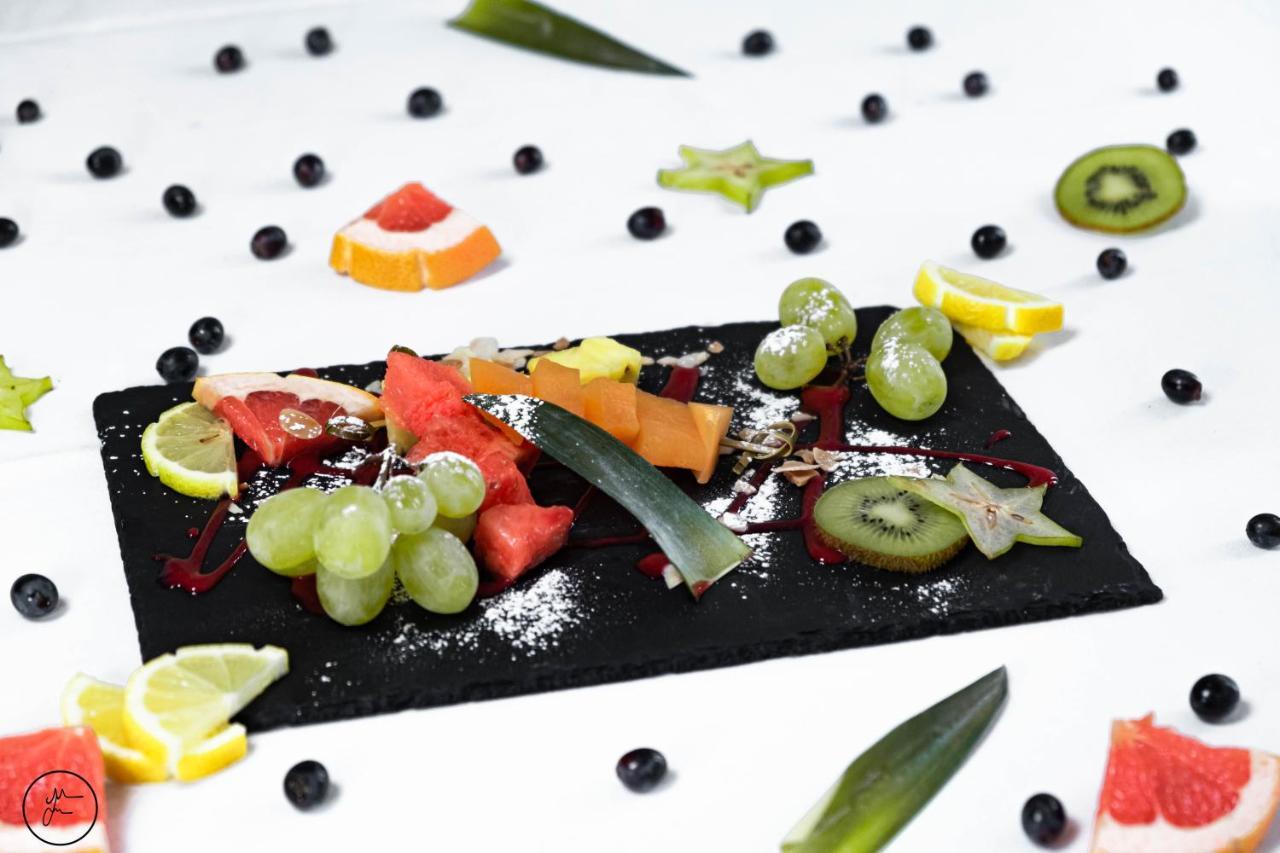 Logis Et Restaurant La Bastide Cabezac Hotel