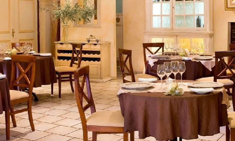 Logis Et Restaurant La Bastide Cabezac Bize-Minervois